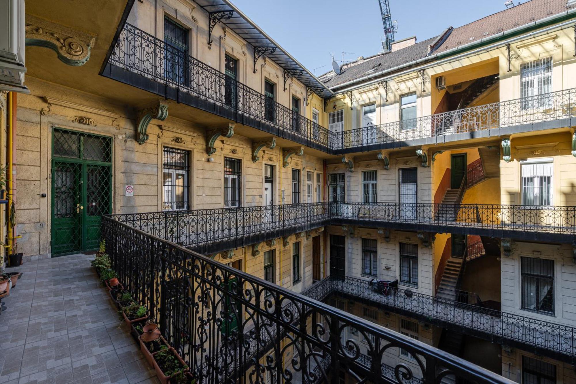 R38 Boutique Apartments, Best Location By Bqa Budapeşte Dış mekan fotoğraf